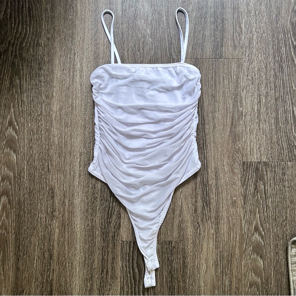 PLT ruched bodysuit - white, size 6